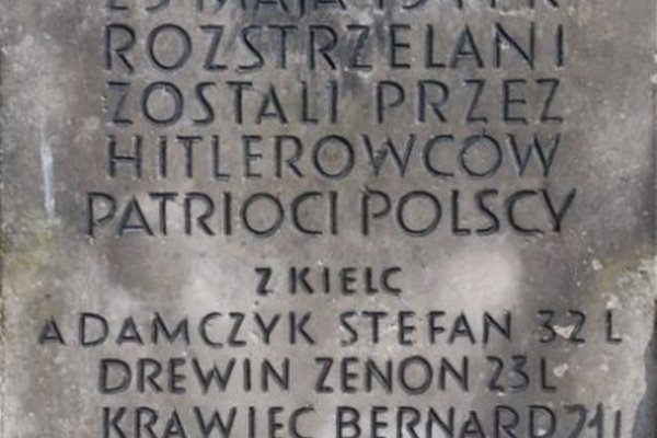 Kielce - ul. Karczówkowska - Pomnik ofiar publicznej egzekucji z dnia 25 maja 1944 r.