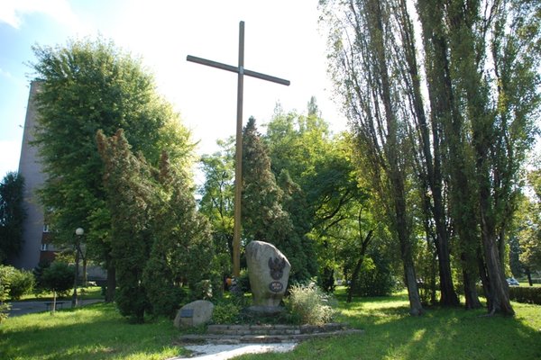 Kielce - ul. Zagórska - Pomnik poświęcony powstaniu listopadowemu