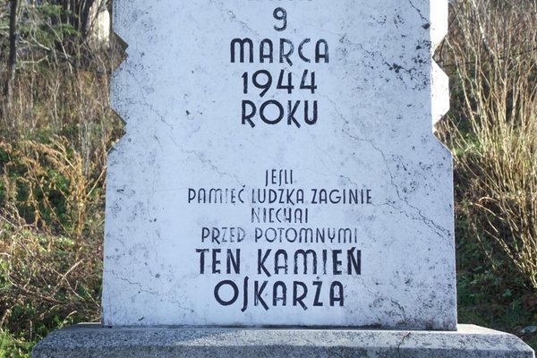 Pomnik ofiar wojny - Fot. Agnieszka Markiton