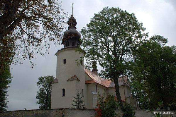 Lisów - Kościół parafialny pw. św. Mikołaja