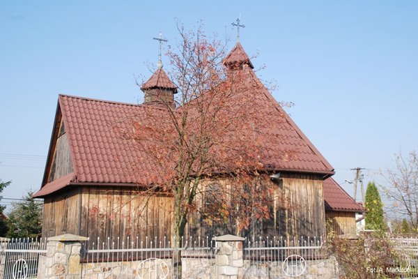 Kościół pw. Matki Boskiej Częstochowskiej - Kościół o konstrukcji zrębowej