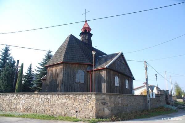 Kaplica pw. Matki Boskiej Częstochowskiej - Kaplica o konstrukcji zrębowej
