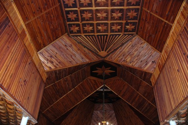 Kaplica pw. Matki Boskiej Częstochowskiej - Trzypłaszczyznowy strop 