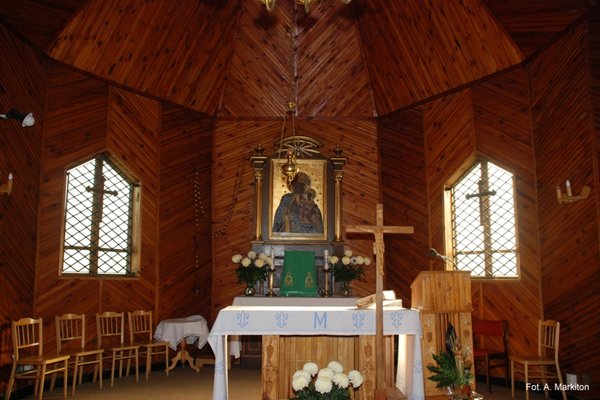 Kaplica pw. Matki Boskiej Częstochowskiej - Prezbiterium