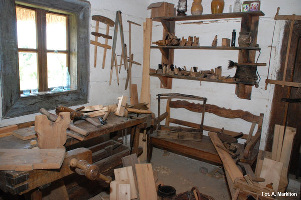 Chałupa z Rokitna - Warsztat stolarski zajmujący mała izbę