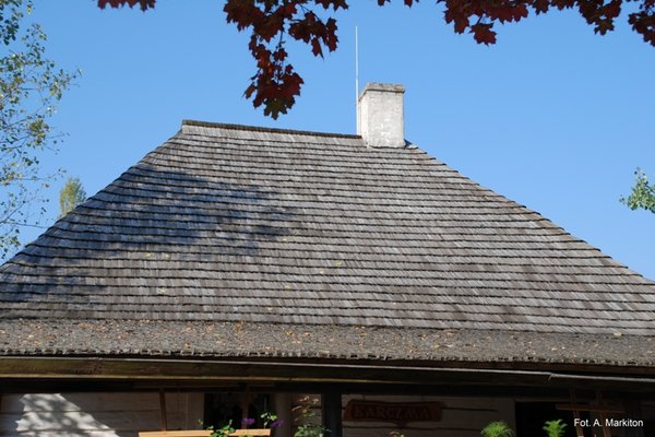 Chałupa z Siekierna - Gontowy dach