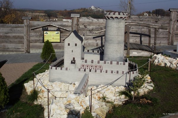 Park Miniatur w Ogrodzieńcu - Zamek z Będzina