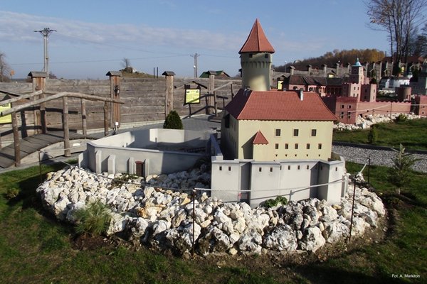 Park Miniatur w Ogrodzieńcu - Zamek z Babic