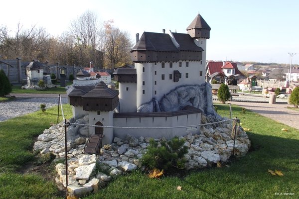 Park Miniatur w Ogrodzieńcu - Zamek z Bobolic