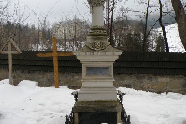 Na cmentarzu spoczywają osoby zasłużone dla Zakopanego, Tatr i Podhala - Fot. Edyta Ruszkowska