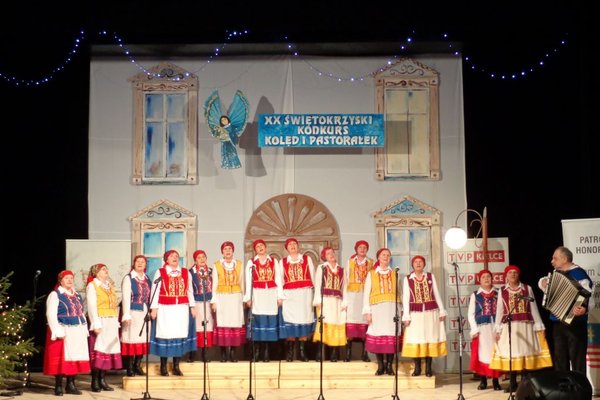 Konkurs Kolęd i Pastorałek - Włoszczowa 2013 - Zespół Śpiewaczy SmarkowiankiFot. Michał Stachurski