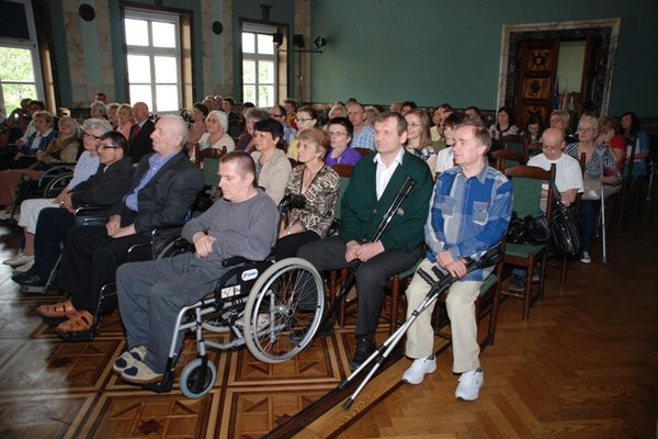 20-lecie Kieleckiego Stowarzyszenia Chorych na Stwardnienie Rozsiane - Fot. Agnieszka Markiton