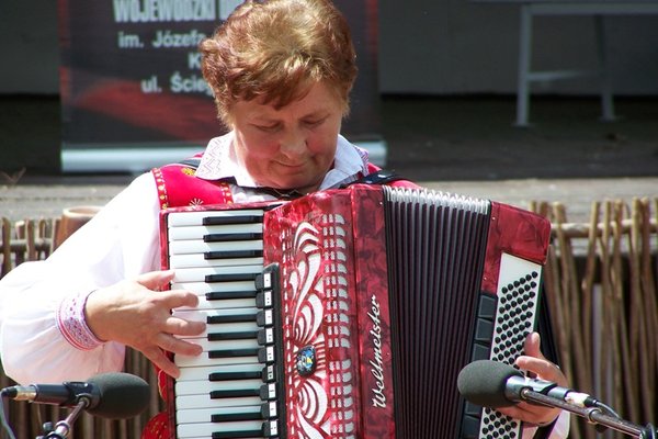 XXXVII Buskie Spotkania z Folklorem - Barbara MichalecFot. Krzysztof Herod