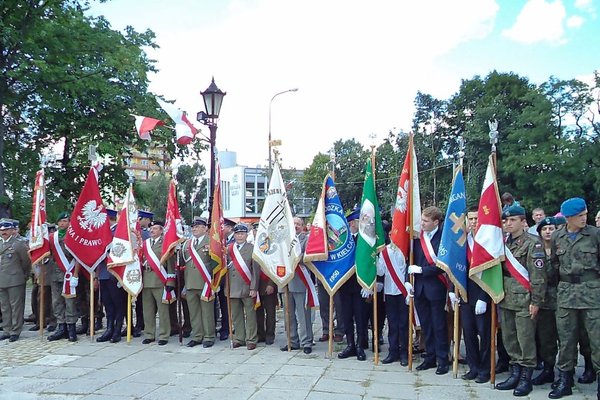 Święto Wojska Polskiego - Uroczystości pod pomnikiem Czynu Legionowego w Kielcach. Fot. Edyta Ruszkowska