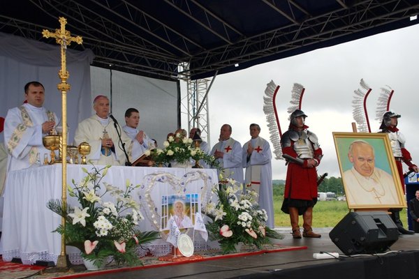 Spotkanie integracyjne dzieci i młodzieży niepełnosprawnej  - Fot. Agnieszka Markiton