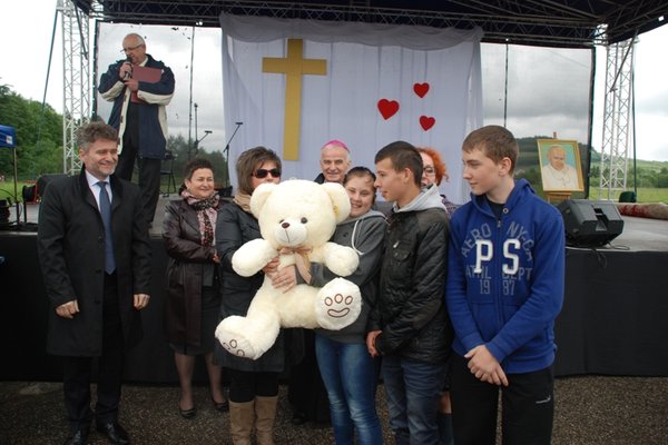 Spotkanie integracyjne dzieci i młodzieży niepełnosprawnej  - Fot. Agnieszka Markiton