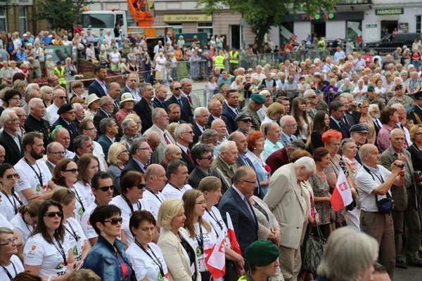 Odsłonięcie pomnika Józefa Piłsudskiego w Kielcach - fot. Małgorzata Chmiel