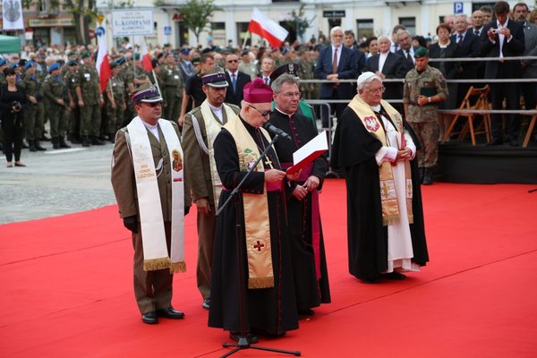 Odsłonięcie pomnika Józefa Piłsudskiego w Kielcach - fot. Małgorzata Chmiel