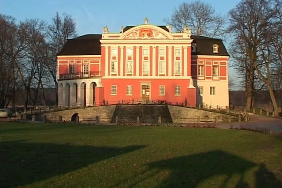 Zespół pałacowo-parkowy w Kurozwękach