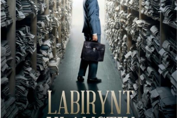 Labirynt kłamstw