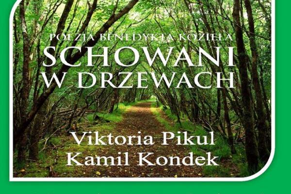 Schowani w drzewach