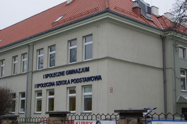 Praca badawcza uczennic Społecznej Szkoły Podstawowej w Kielcach